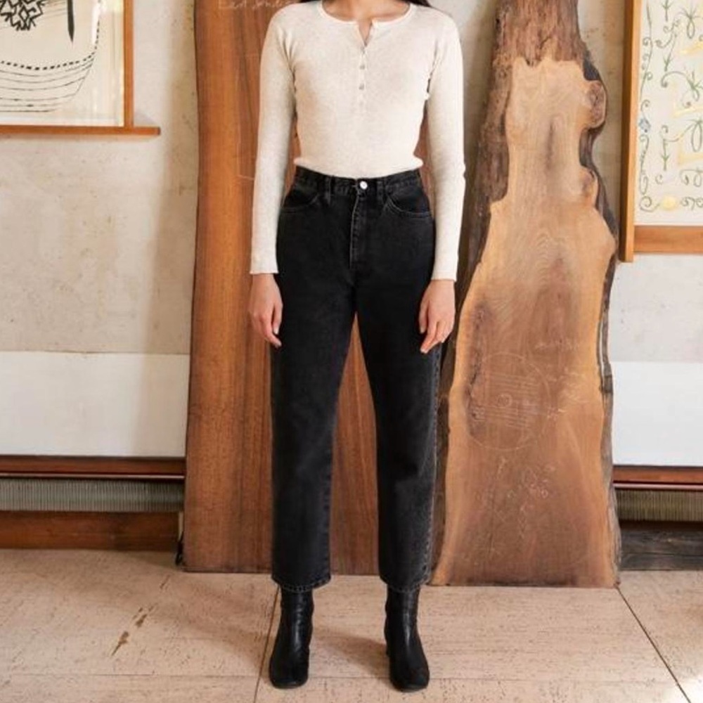 Shaina Mote essential jeans in onxy